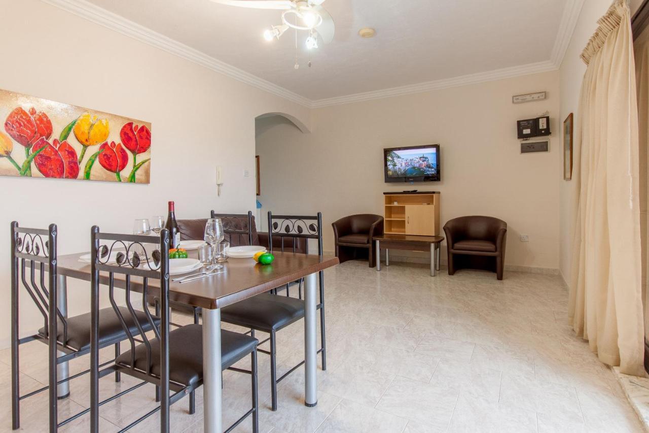 Pool And Sea Merill Apartments - Happy Rentals Mellieħa Εξωτερικό φωτογραφία