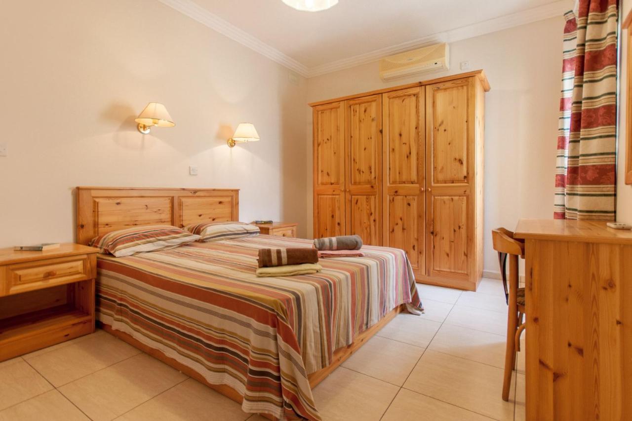 Pool And Sea Merill Apartments - Happy Rentals Mellieħa Εξωτερικό φωτογραφία