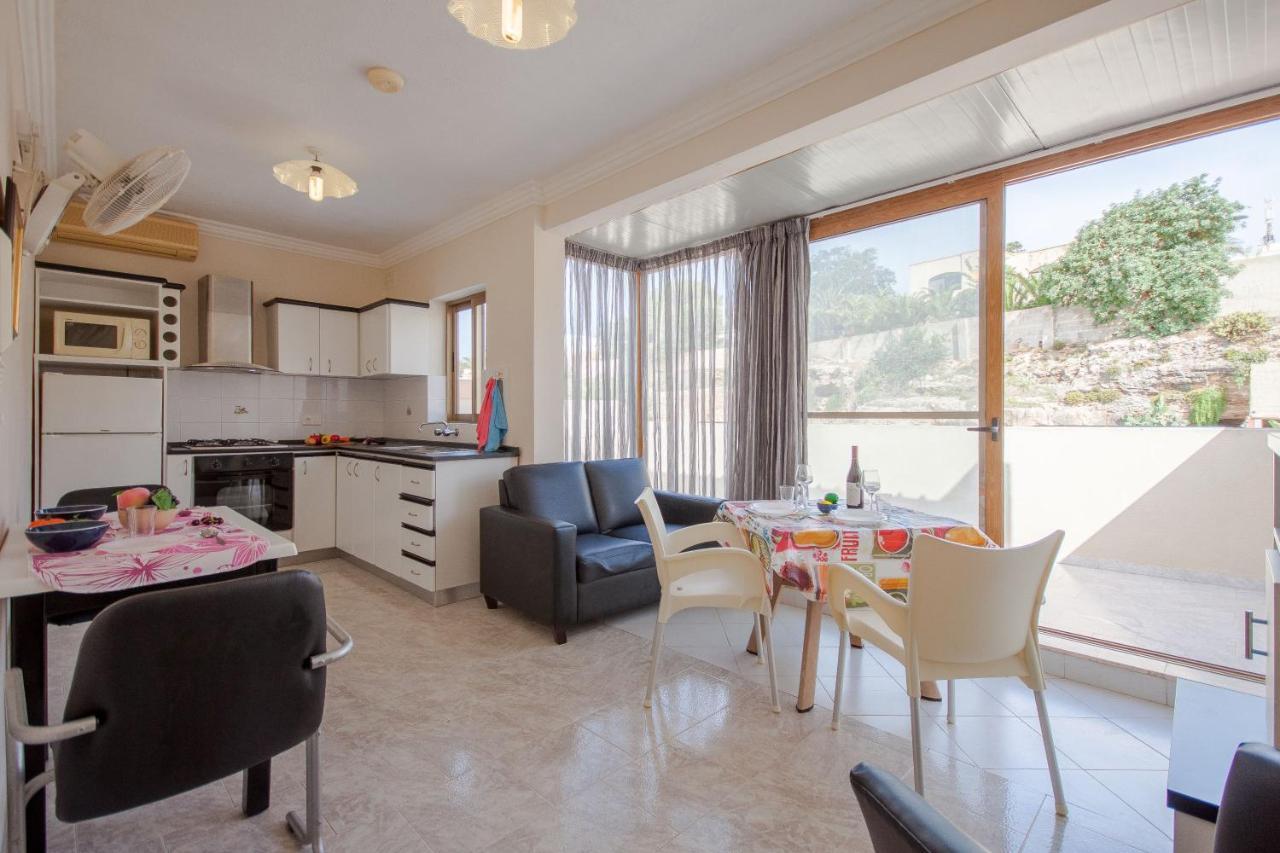 Pool And Sea Merill Apartments - Happy Rentals Mellieħa Εξωτερικό φωτογραφία